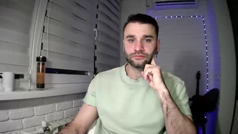 SlavaVibes online show from April 2026 06:23:01 PM