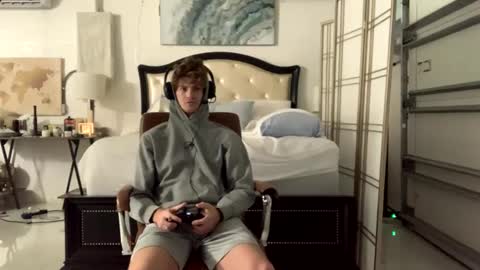 Snapshot of unverifiedbwc chatting on February 2025 11:12:01 AM Stepbro online show from February 2025 11:12:01 AM