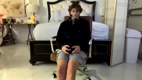 Snapshot of unverifiedbwc chatting on February 2025 12:39:01 AM Stepbro online show from February 2025 12:39:01 AM