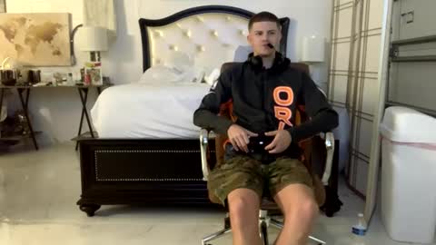 Snapshot of unverifiedbwc chatting on February 2025 12:39:02 PM Stepbro online show from February 2025 12:39:02 PM