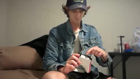 Snapshot of unverifiedbwc chatting on September 2025 07:32:02 AM Stepbro online show from September 2025 07:32:02 AM