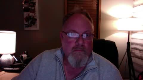 Snapshot of up2later chatting on December 2024 04:14:02 AM up2later online show from December 2024 04:14:02 AM