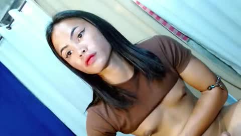 Snapshot of ur_beauty_and_the_beast chatting on May 2026 12:19:02 AM MEGS MEGS online show from May 2026 12:19:02 AM