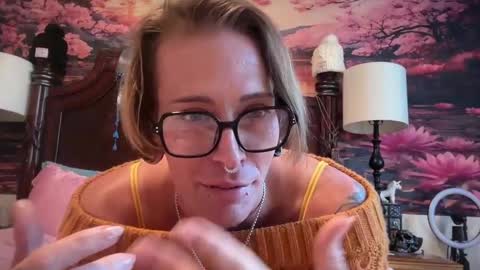 Snapshot of ur_daylee_dose chatting on February 2026 12:25:02 AM Ur Daylee dose online show from February 2026 12:25:02 AM