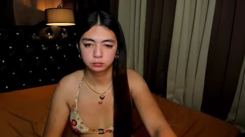 Snapshot of ur_girl_dwalker chatting on March 2026 04:51:01 AM ur_girl_dwalker online show from March 2026 04:51:01 AM