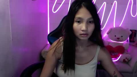 Snapshot of ur_hotjessa chatting on May 2026 04:18:01 AM urpinay jessa online show from May 2026 04:18:01 AM