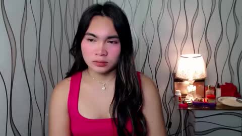 QUEENSY online show from November 2025 03:11:02 PM