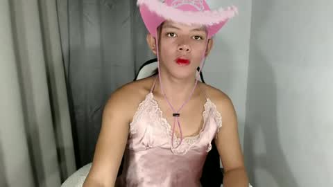 ur_lexie_fab online show from June 2026 03:38:01 AM