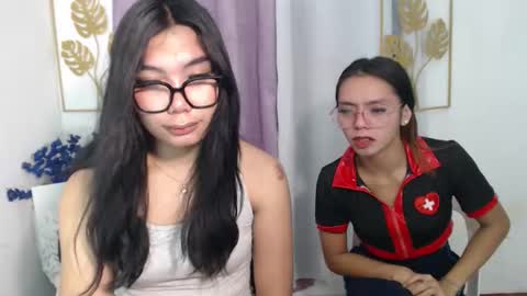 ur_petite_wifexx online show from April 2026 10:09:02 PM