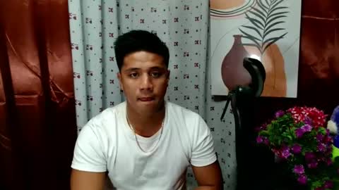Snapshot of ur_pinoydave chatting on December 2024 01:10:01 PM Dave online show from December 2024 01:10:01 PM