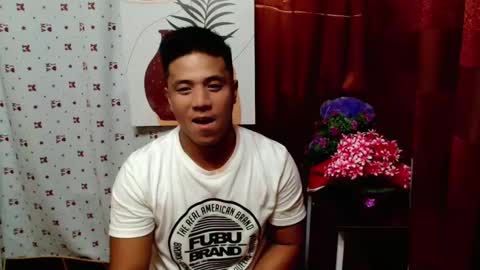 Snapshot of ur_pinoydave chatting on December 2024 10:48:01 AM Dave online show from December 2024 10:48:01 AM