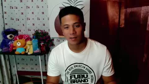 Snapshot of ur_pinoydave chatting on January 2025 06:33:01 AM Dave online show from January 2025 06:33:01 AM