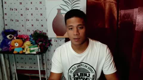 Snapshot of ur_pinoydave chatting on January 2025 07:06:01 PM Dave online show from January 2025 07:06:01 PM