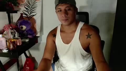 Snapshot of ur_pinoydave chatting on April 2026 12:21:02 PM Dave online show from April 2026 12:21:02 PM