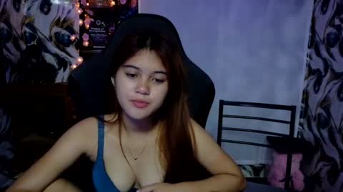 Snapshot of ur_prettyangel chatting on July 2026 12:39:01 AM ur_prettyangel online show from July 2026 12:39:01 AM