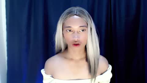 Ellie online show from November 2025 10:15:01 AM