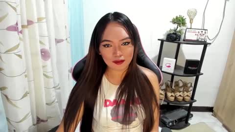 Snapshot of urasian_ivana_alawi chatting on January 2025 10:49:02 PM IVANA and ALEXIA online show from January 2025 10:49:02 PM