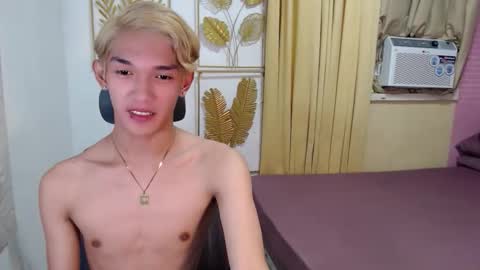 urasian_john20 online show from April 2026 05:47:02 PM