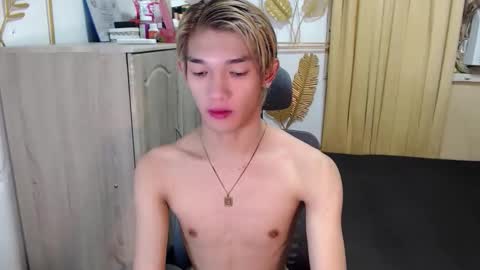 urasian_john20 online show from June 2026 07:07:01 AM