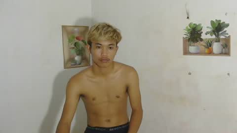Snapshot of urasian_jomarie chatting on May 2026 07:28:02 AM urasian_jomarie online show from May 2026 07:28:02 AM