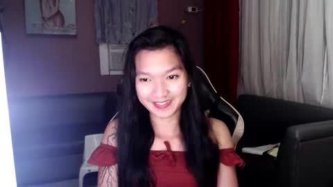 Snapshot of urasian_newra chatting on October 2025 05:35:01 PM NEWRA ALLISON online show from October 2025 05:35:01 PM