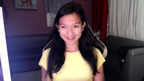 Snapshot of urasian_newra chatting on October 2025 07:16:01 PM NEWRA ALLISON online show from October 2025 07:16:01 PM