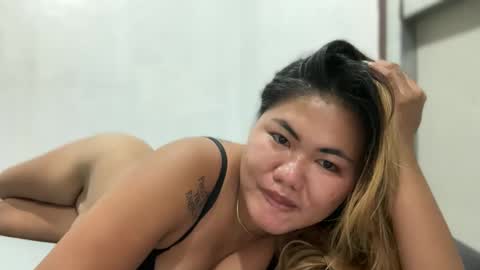 Snapshot of urasianblairexxx chatting on March 2026 06:05:02 AM urasianblairexxx online show from March 2026 06:05:02 AM