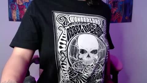 Danielle  online show from January 2025 10:16:01 AM