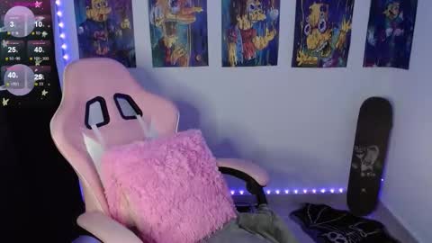 Danielle  online show from October 2025 06:25:02 AM