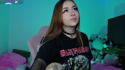 Danielle  online show from December 2025 08:23:01 AM