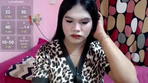 Sofia online show from October 2025 02:18:02 PM