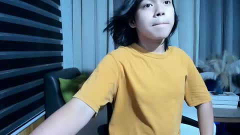 urbambislvt online show from April 2026 02:25:01 AM