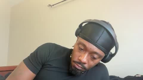 urbandick5 online show from October 2025 07:13:02 PM