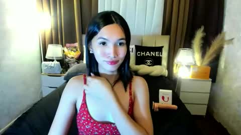 urblossom_princess online show from November 2025 04:29:01 PM