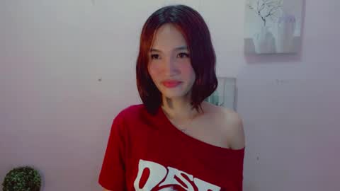 Snapshot of urblossom_princess chatting on July 2026 03:18:01 PM urblossom_princess online show from July 2026 03:18:01 PM