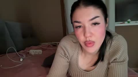 Snapshot of urdevilbaby chatting on January 2025 02:25:01 PM Margo online show from January 2025 02:25:01 PM