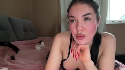 Snapshot of urdevilbaby chatting on January 2025 07:07:01 AM Margo online show from January 2025 07:07:01 AM