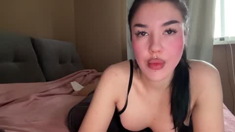 Snapshot of urdevilbaby chatting on February 2025 06:43:02 AM Margo online show from February 2025 06:43:02 AM