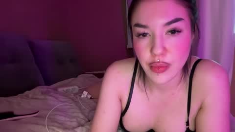 Snapshot of urdevilbaby chatting on February 2025 02:44:02 PM Margo online show from February 2025 02:44:02 PM