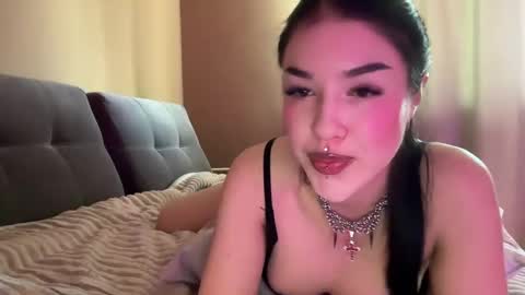 Snapshot of urdevilbaby chatting on March 2025 01:37:01 PM Margo online show from March 2025 01:37:01 PM