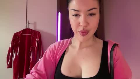 Snapshot of urdevilbaby chatting on September 2025 07:36:01 AM Margo online show from September 2025 07:36:01 AM