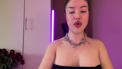 Snapshot of urdevilbaby chatting on October 2025 08:00:02 AM Margo online show from October 2025 08:00:02 AM