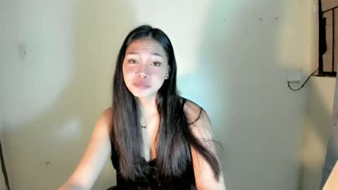 Snapshot of urdolly_rona chatting on June 2026 12:30:01 AM Rona Ella online show from June 2026 12:30:01 AM