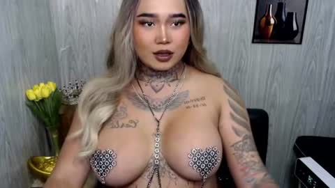 Snapshot of urfabtattooqueen chatting on July 2026 04:13:01 PM Maxxie online show from July 2026 04:13:01 PM