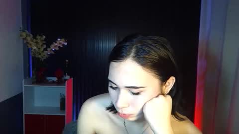 urfave_bbgirl online show from November 2025 12:28:02 PM