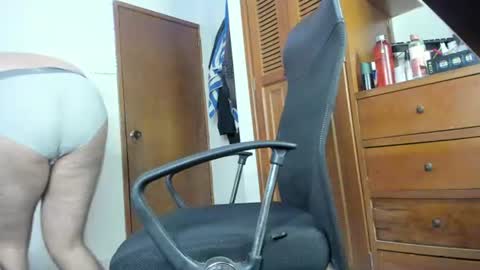 Andres  Jordi online show from June 2026 04:35:02 PM