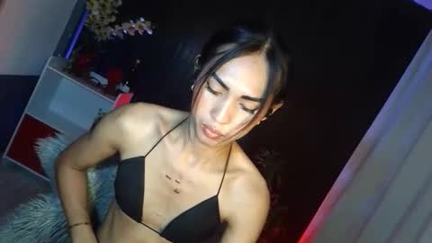 Snapshot of urfavouriteaddiction chatting on November 2025 08:53:01 PM Rianne online show from November 2025 08:53:01 PM