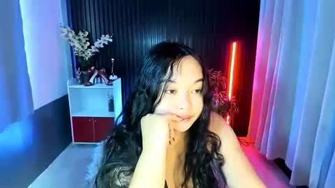 Scarlet online show from November 2025 02:32:01 AM