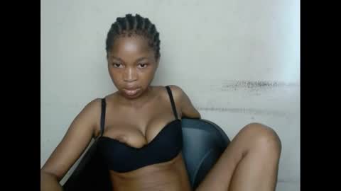 urflirtydoll online show from February 2025 02:14:01 AM