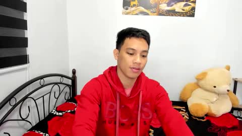 urfucker_vinz online show from April 2026 12:50:02 PM